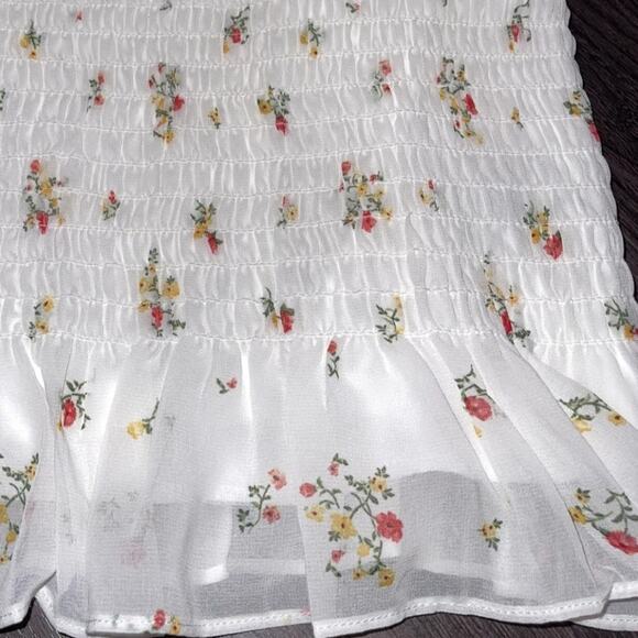 Trixxi Dress Junior Size XXL White Floral Smocked Short Casual Open Back - Picture 8 of 11